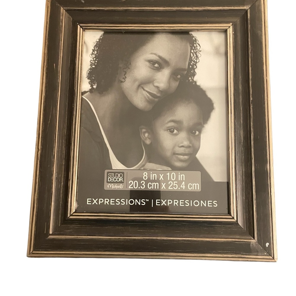 Studio Decor Expressions Distressed Brown Photo Frame